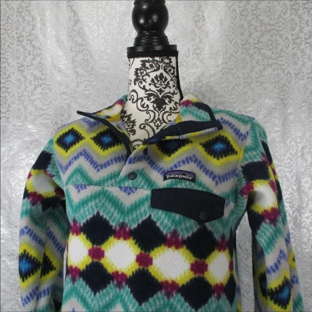 PATAGONIA Synchilla Geo Chevron Snap T Pullover Size XXS